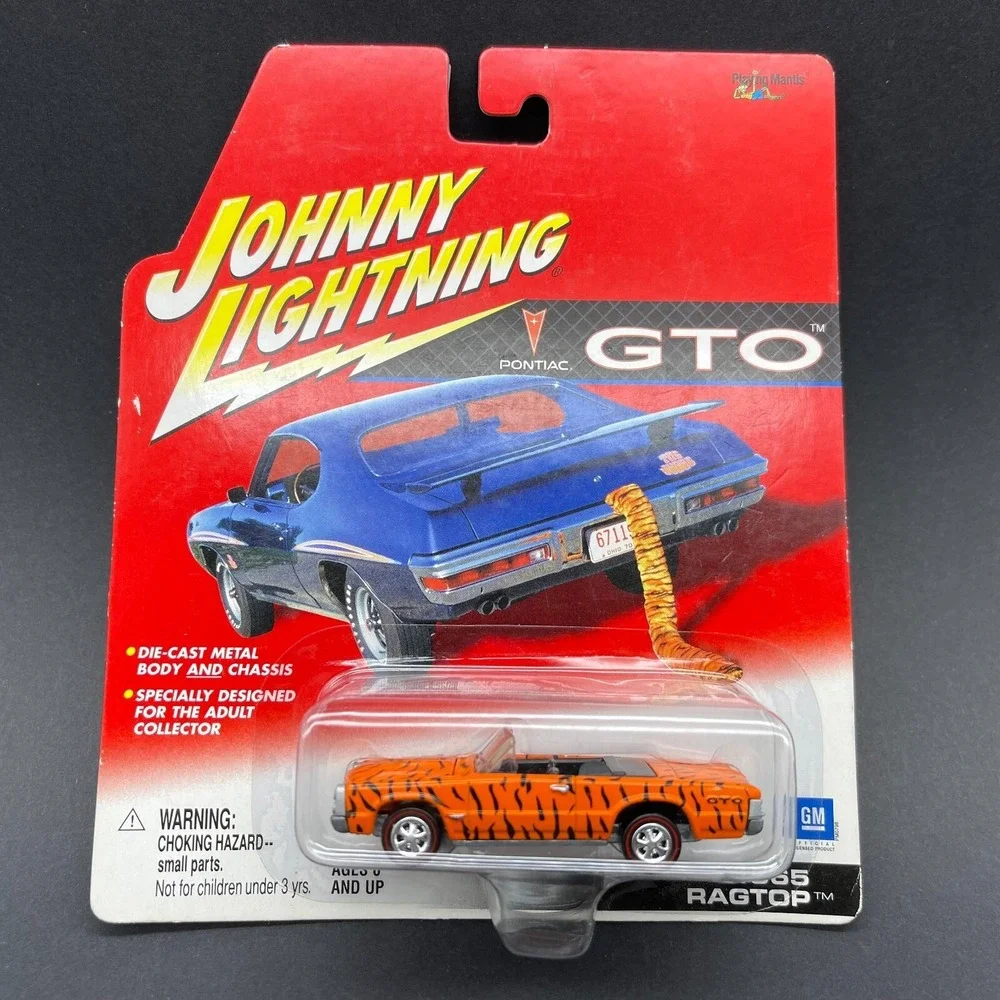 Johnny Lightning 1965 Pontiac GTO Convertible Ragtop Orange Tiger Striped‎ 1/64